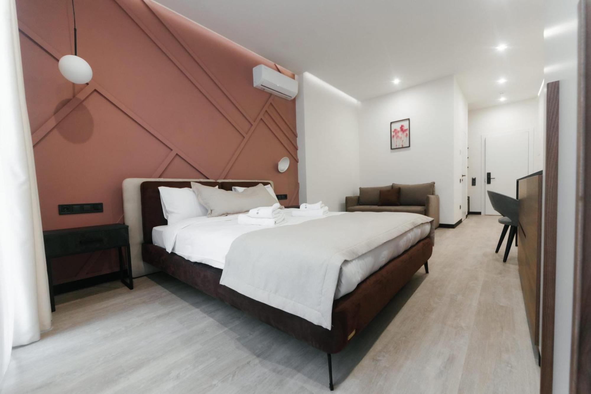 Select Hotel Lviv Buitenkant foto