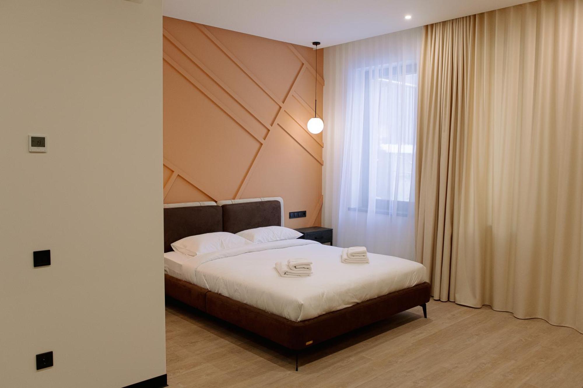 Select Hotel Lviv Buitenkant foto