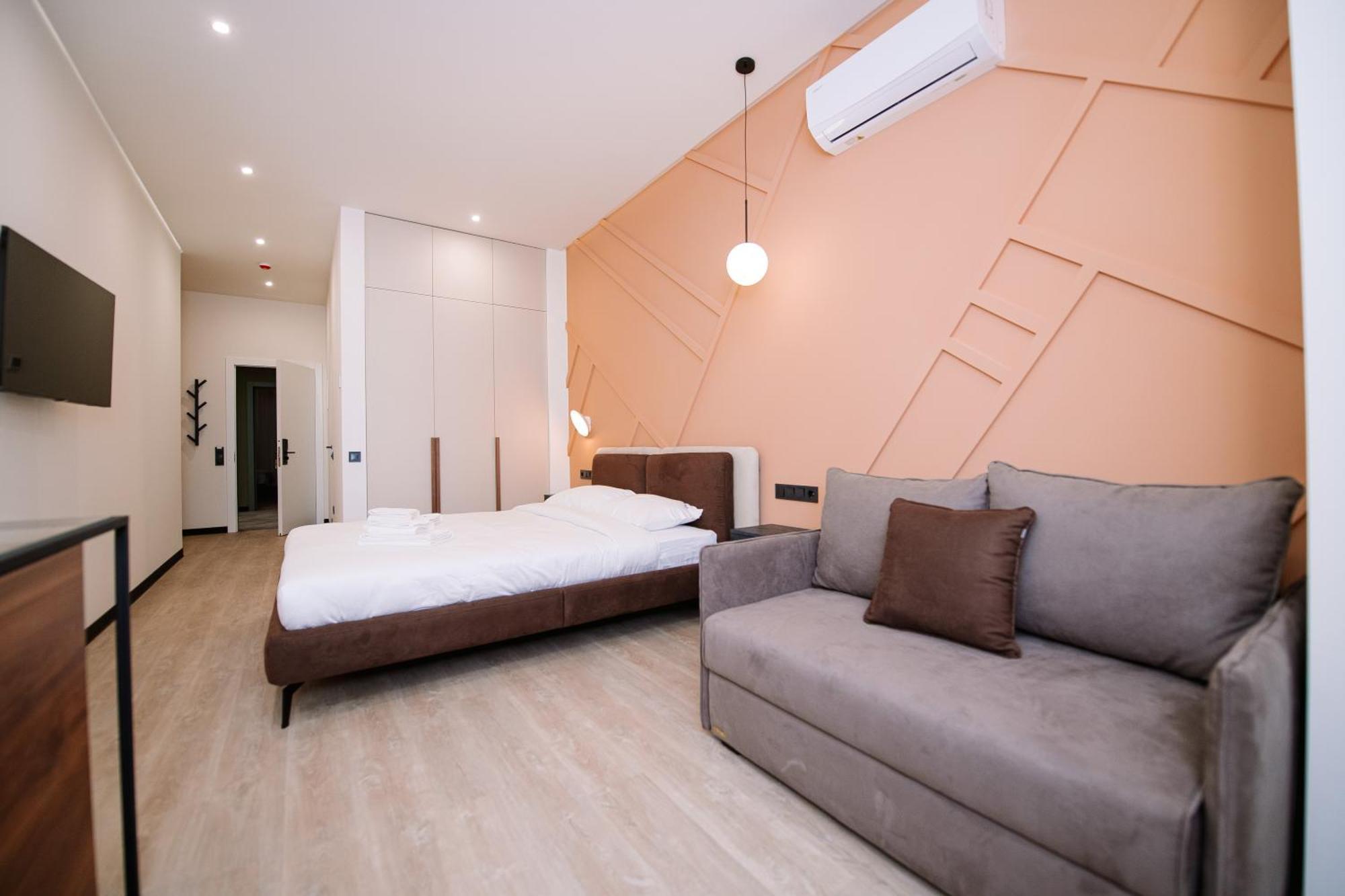Select Hotel Lviv Buitenkant foto