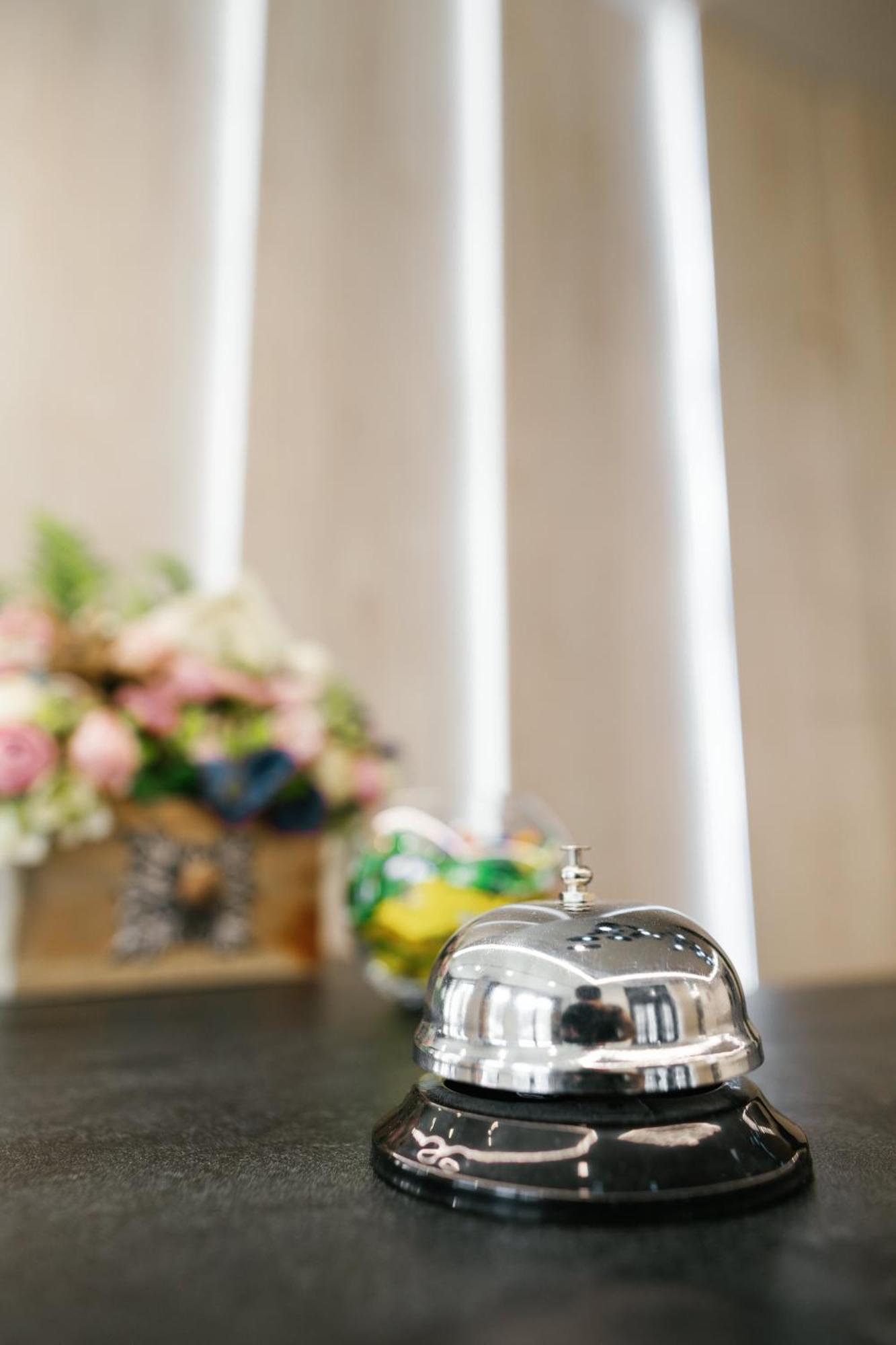 Select Hotel Lviv Buitenkant foto