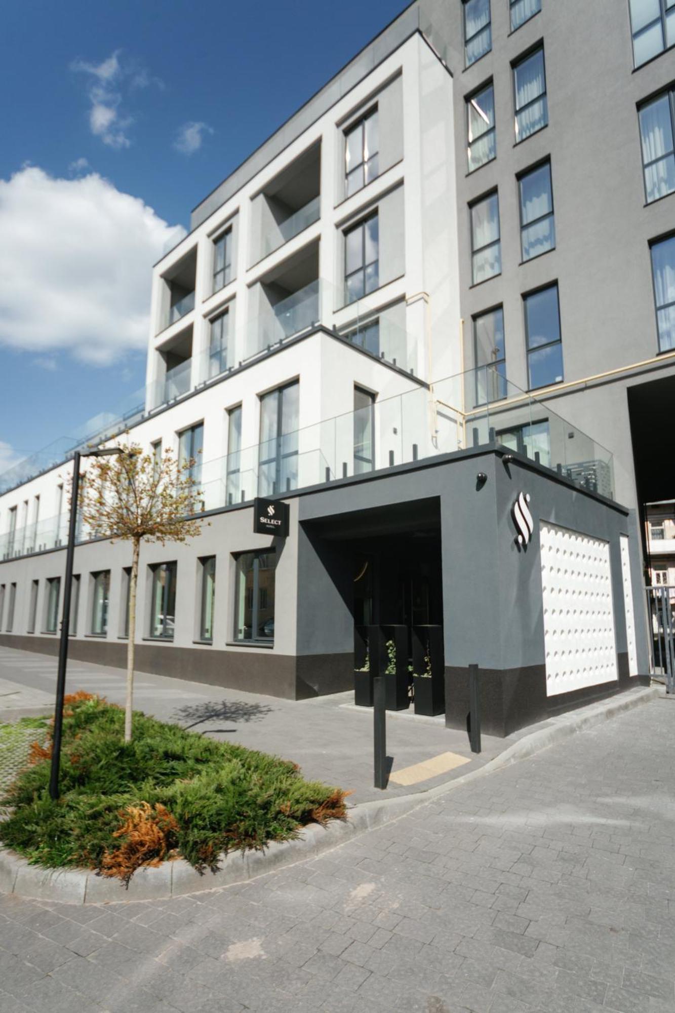 Select Hotel Lviv Buitenkant foto